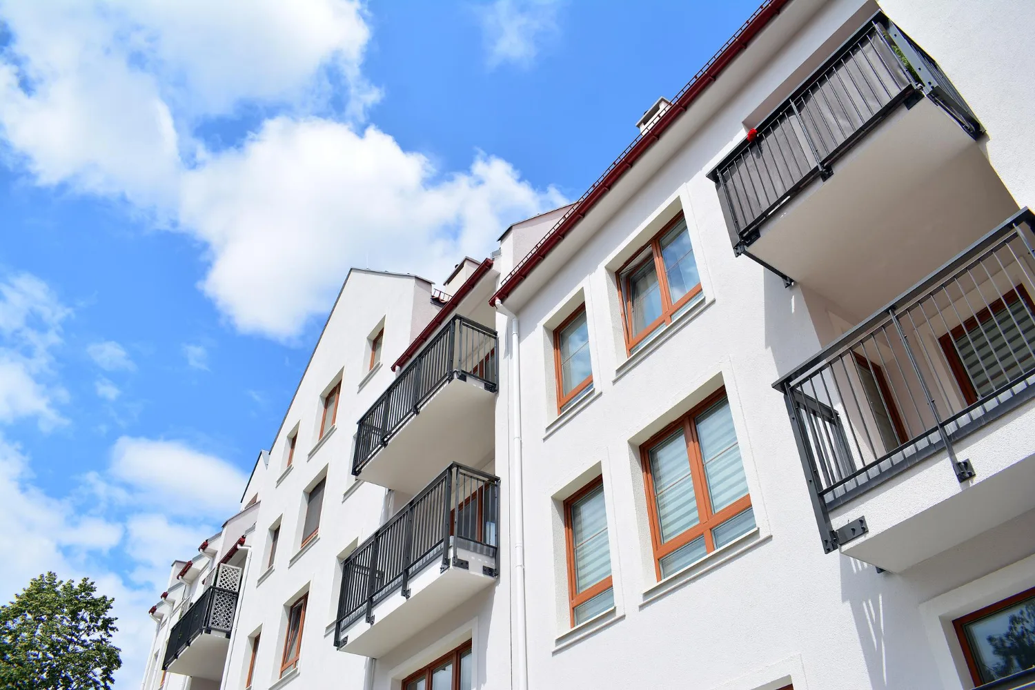 El esfuerzo para comprar una vivienda en España crece 80 puntos más que en la eurozona desde 1980