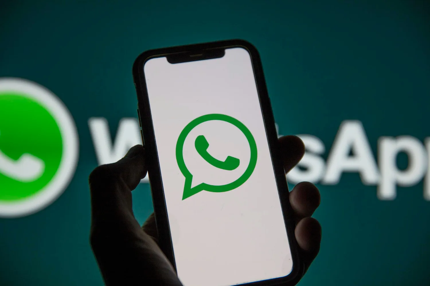 WhatsApp permitirá ocultar el número de teléfono personal